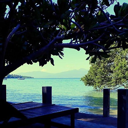 Happy Gecko Dive Resort Bunaken Exterior photo