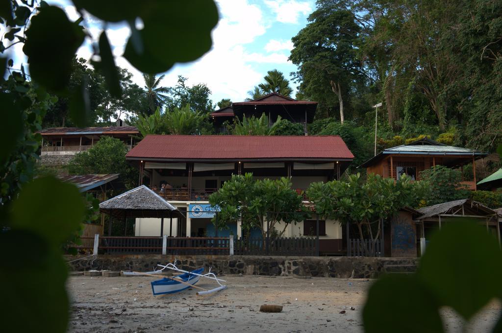 Happy Gecko Dive Resort Bunaken Exterior photo