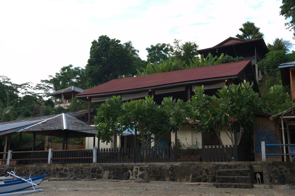 Happy Gecko Dive Resort Bunaken Exterior photo