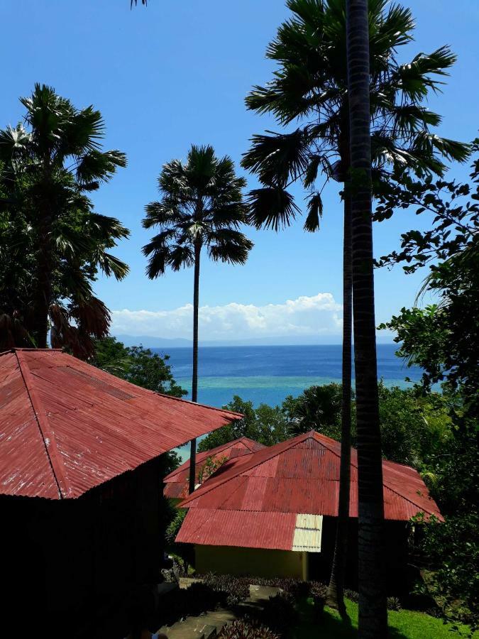 Happy Gecko Dive Resort Bunaken Exterior photo